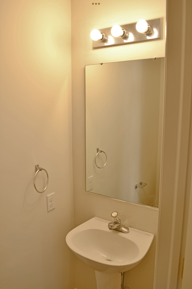 248 Bainbridge Cir - Photo 6 of 15