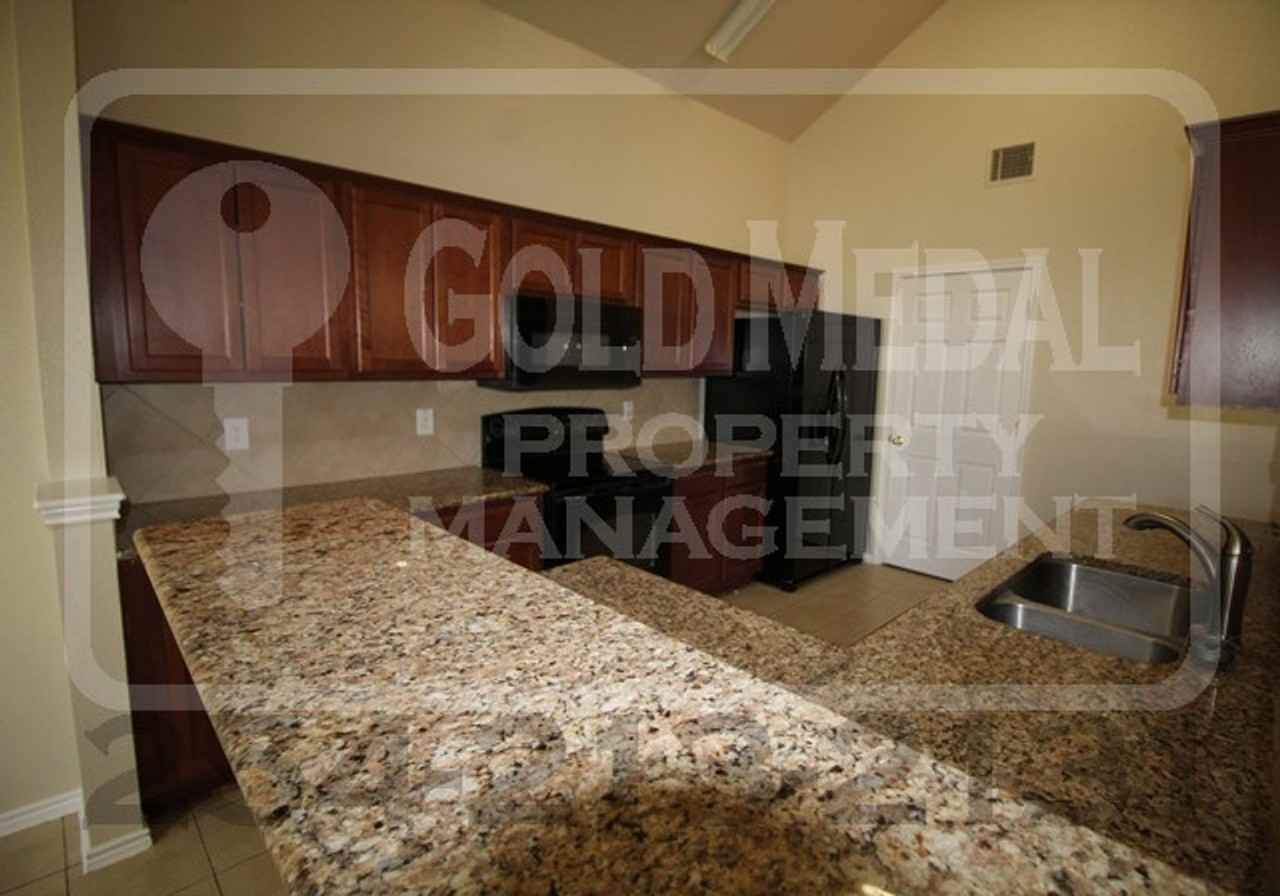 5103 Willamette Ln - Photo 6 of 23