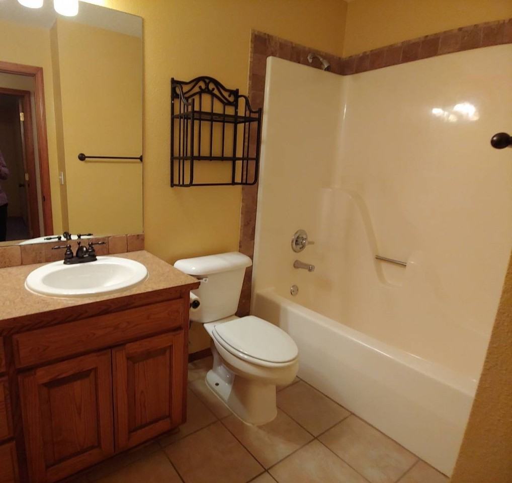 2112 Ford St - Photo 7 of 13