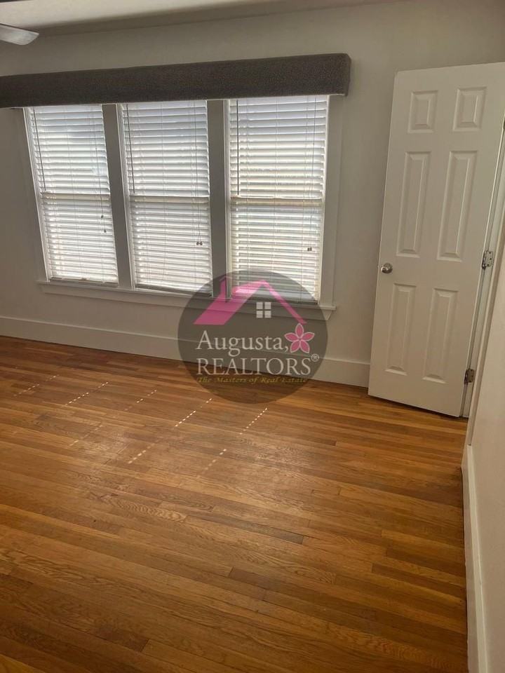 KC-1209 Bawcom - Photo 2 of 21