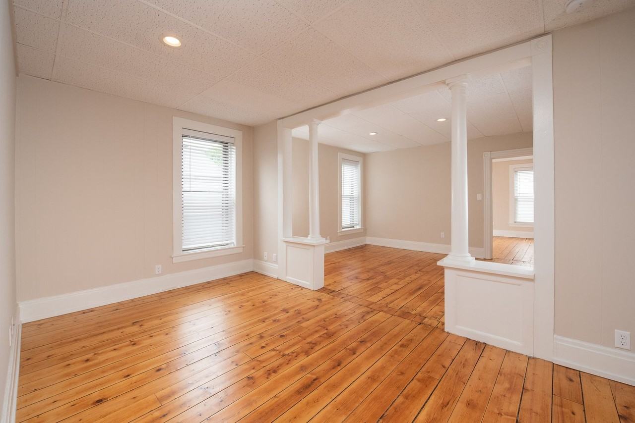 Warsaw - Photo 2 of 28