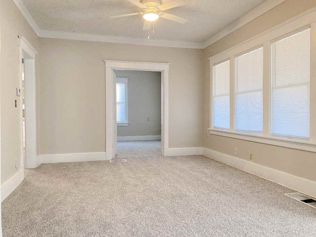 2436 Laurel Ave - Photo 4 of 39