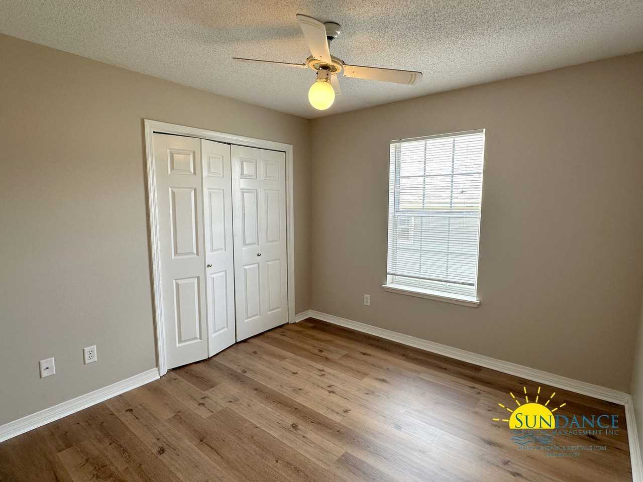 8134 Tavira St - Photo 5 of 7