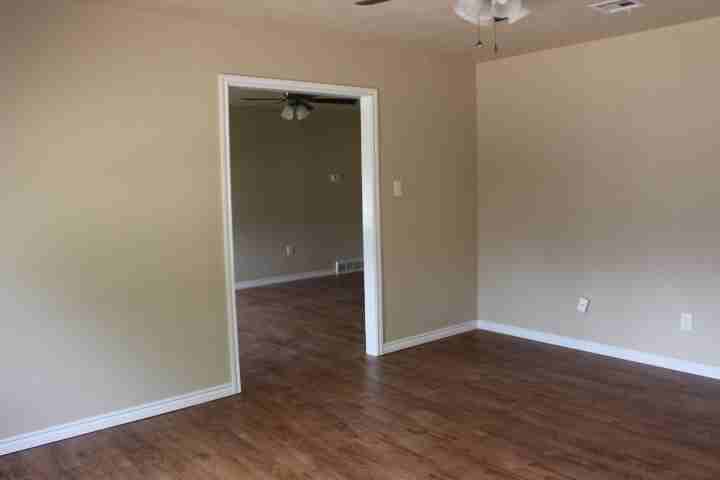 4416 Nw Baltimore Ave - Photo 6 of 18