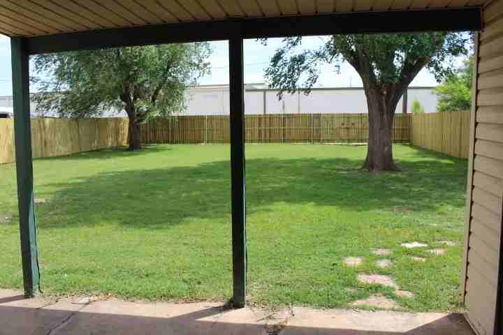 4416 Nw Baltimore Ave - Photo 7 of 18