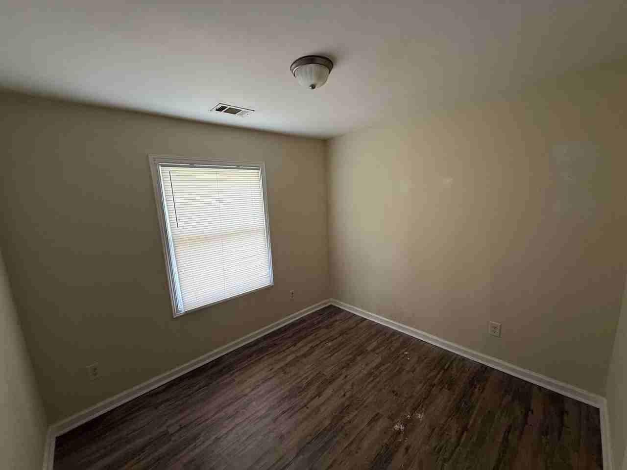 8 Burdette Pl - Photo 6 of 9