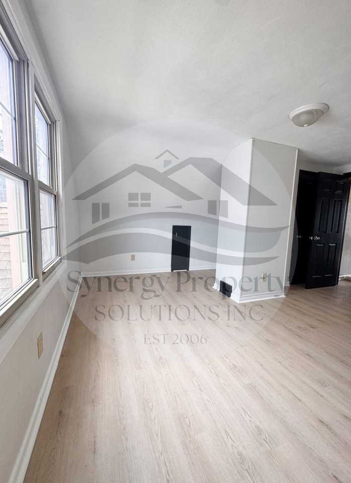 398 Sabo Dr - Photo 2 of 13