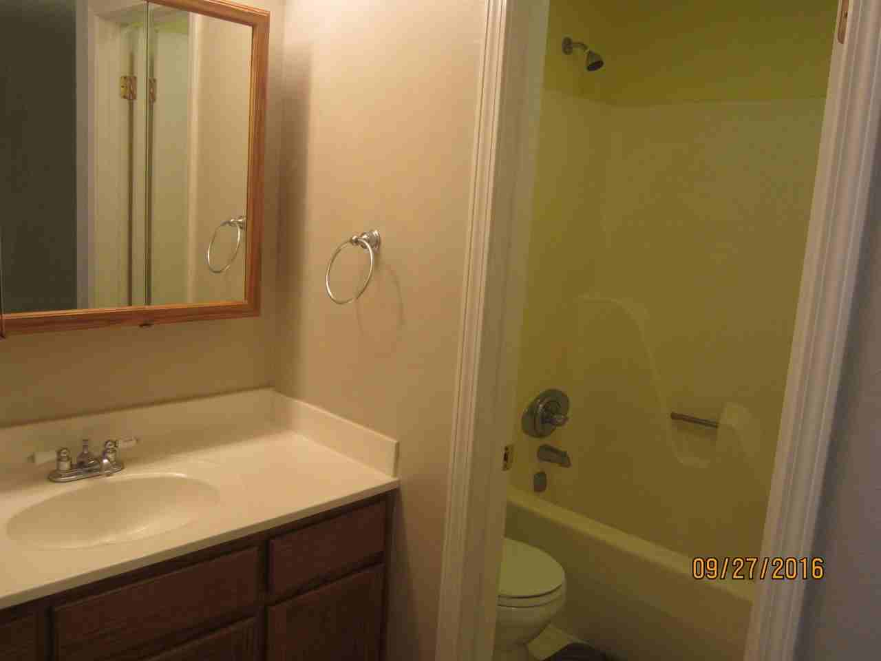 631 Cedarwood Dr - Photo 6 of 9