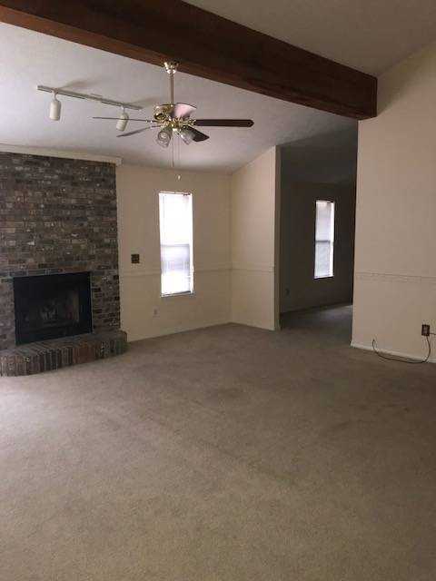 230 Collinfurst Sq - Photo 3 of 14