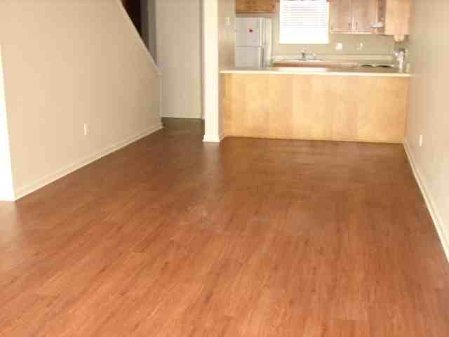 347 Mercedes Ave - Photo 3 of 8