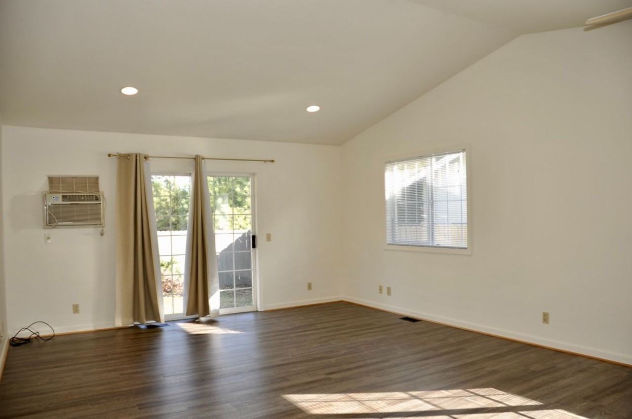 4194 E 2nd Ave #B - Photo 5 of 17