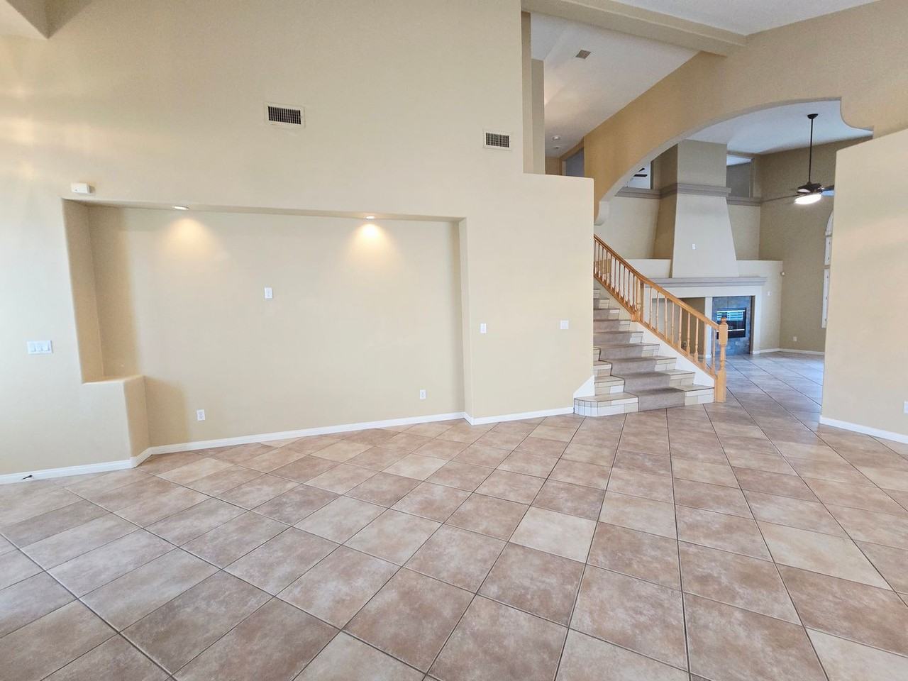 1265 Moon Vision St - Photo 4 of 35