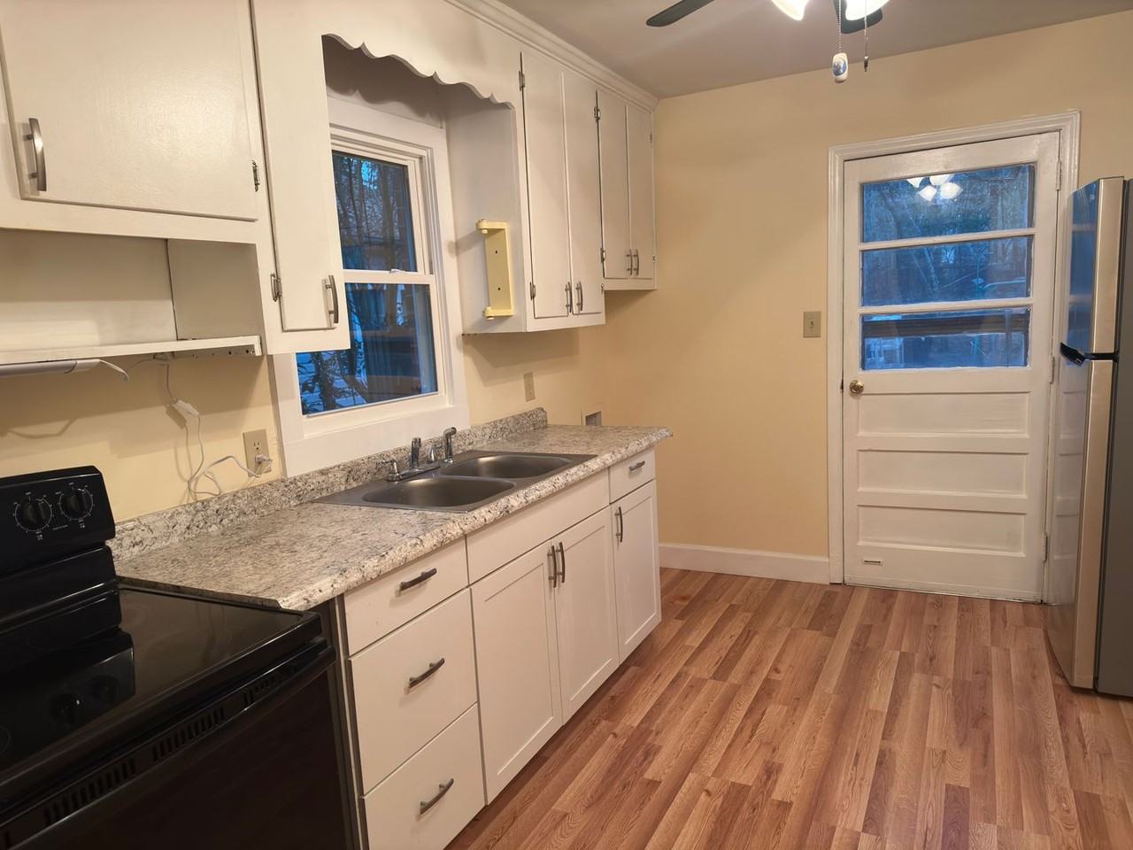 2806 Nation Ave - Photo 4 of 8