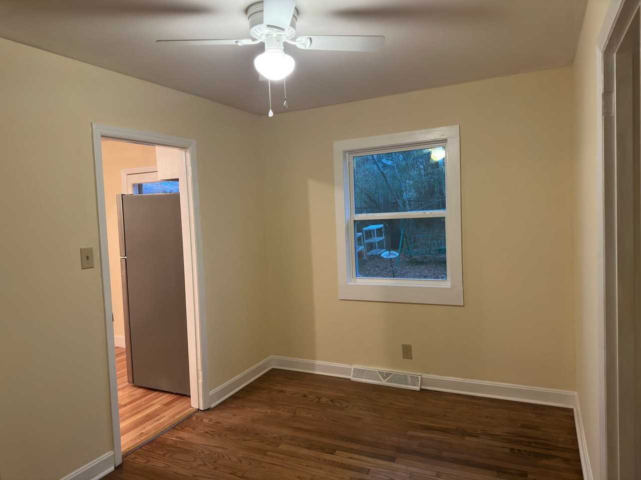 2806 Nation Ave - Photo 6 of 8