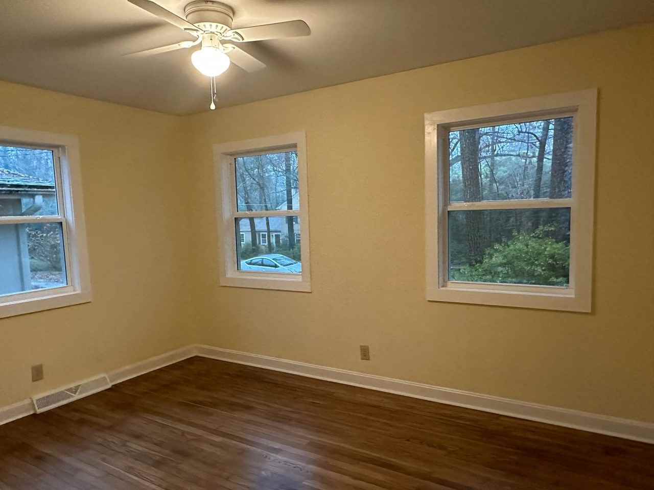 2806 Nation Ave - Photo 7 of 8