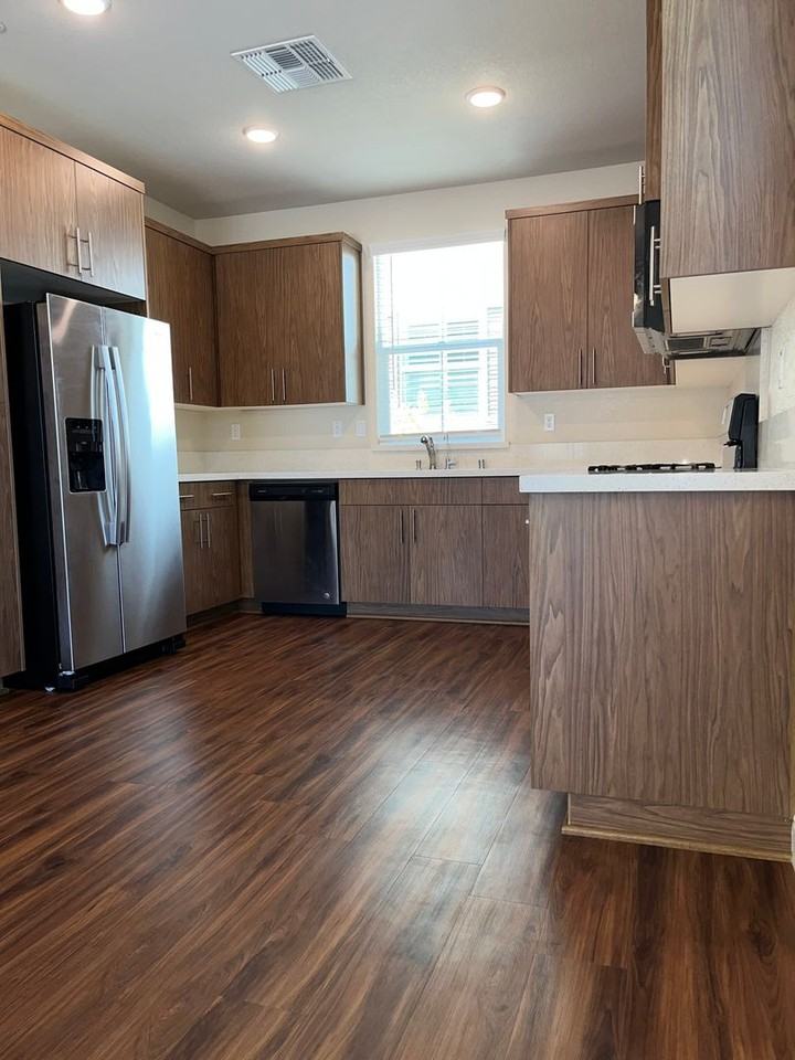 10833 Portico Cir - Photo 4 of 19