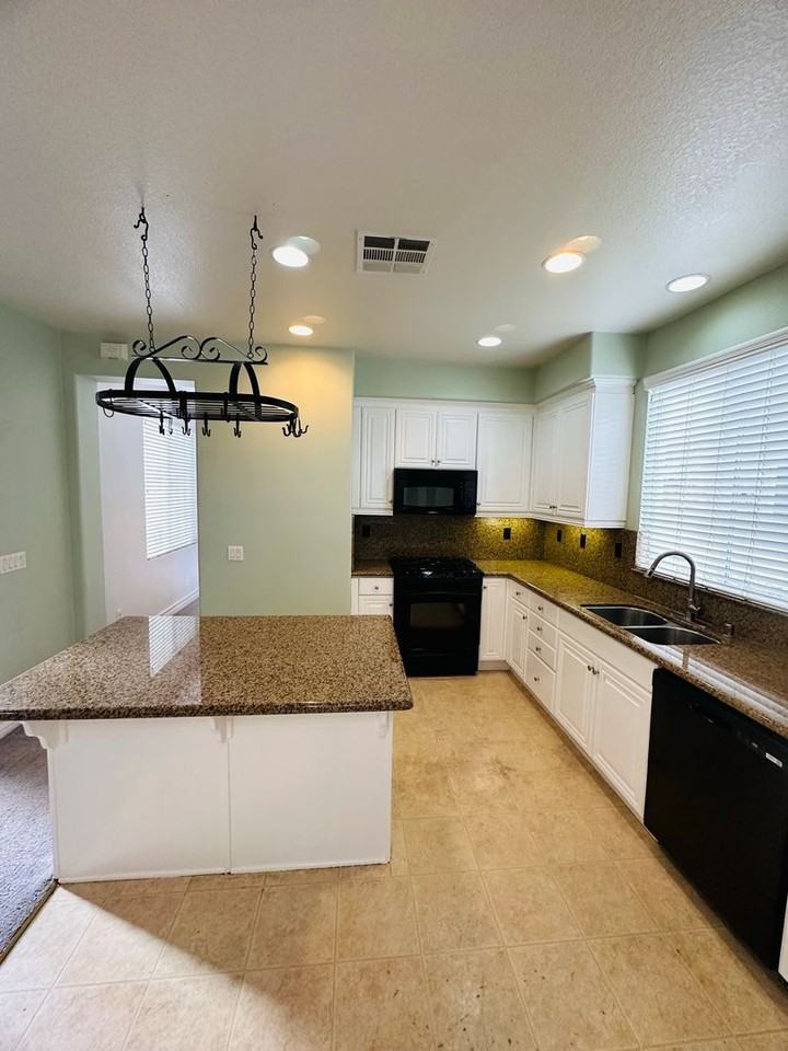 37168 Galileo Ln - Photo 7 of 25