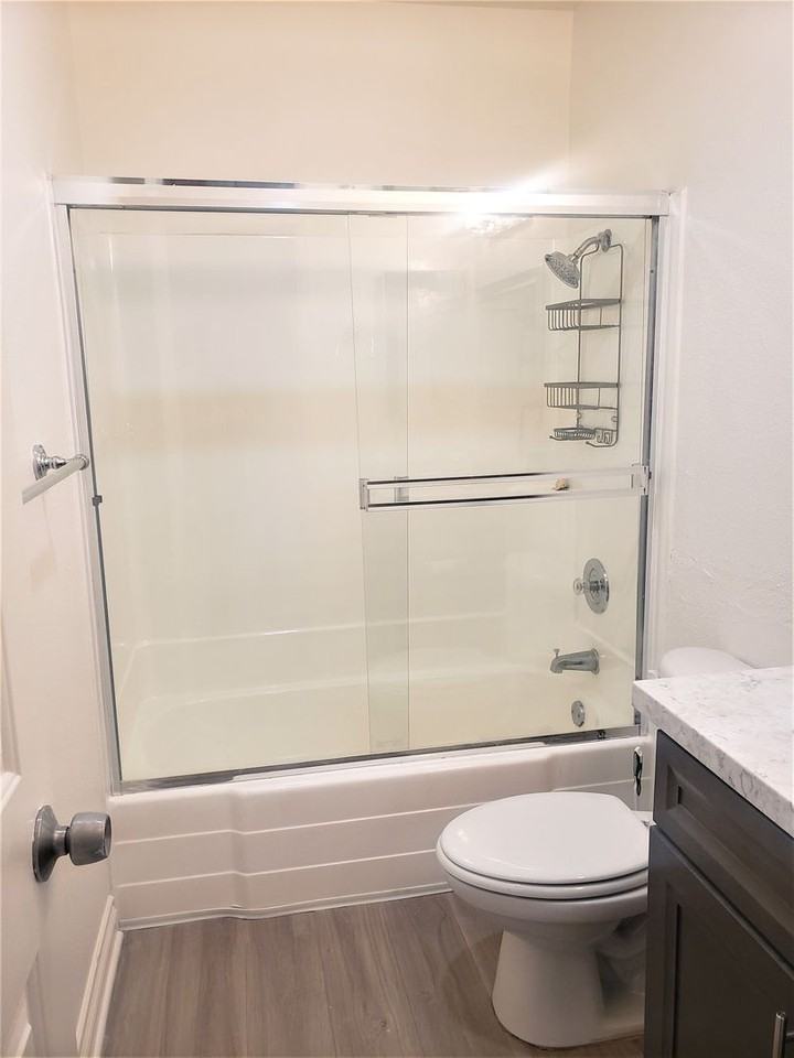 589 N Johnson Ave #210 - Photo 6 of 21