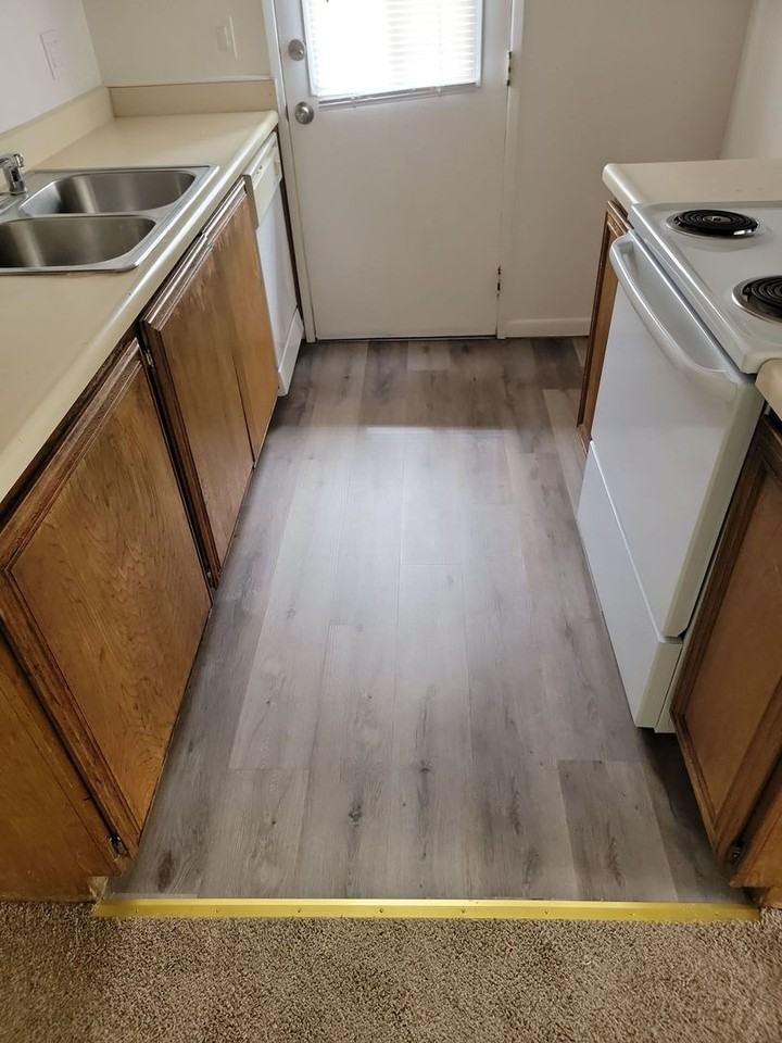 2577 Anchor Ave - Photo 2 of 2