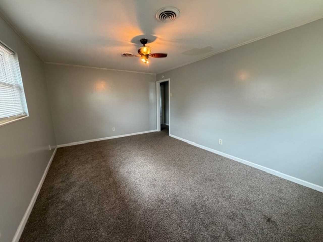 107 Jackson St Nw - Photo 3 of 11