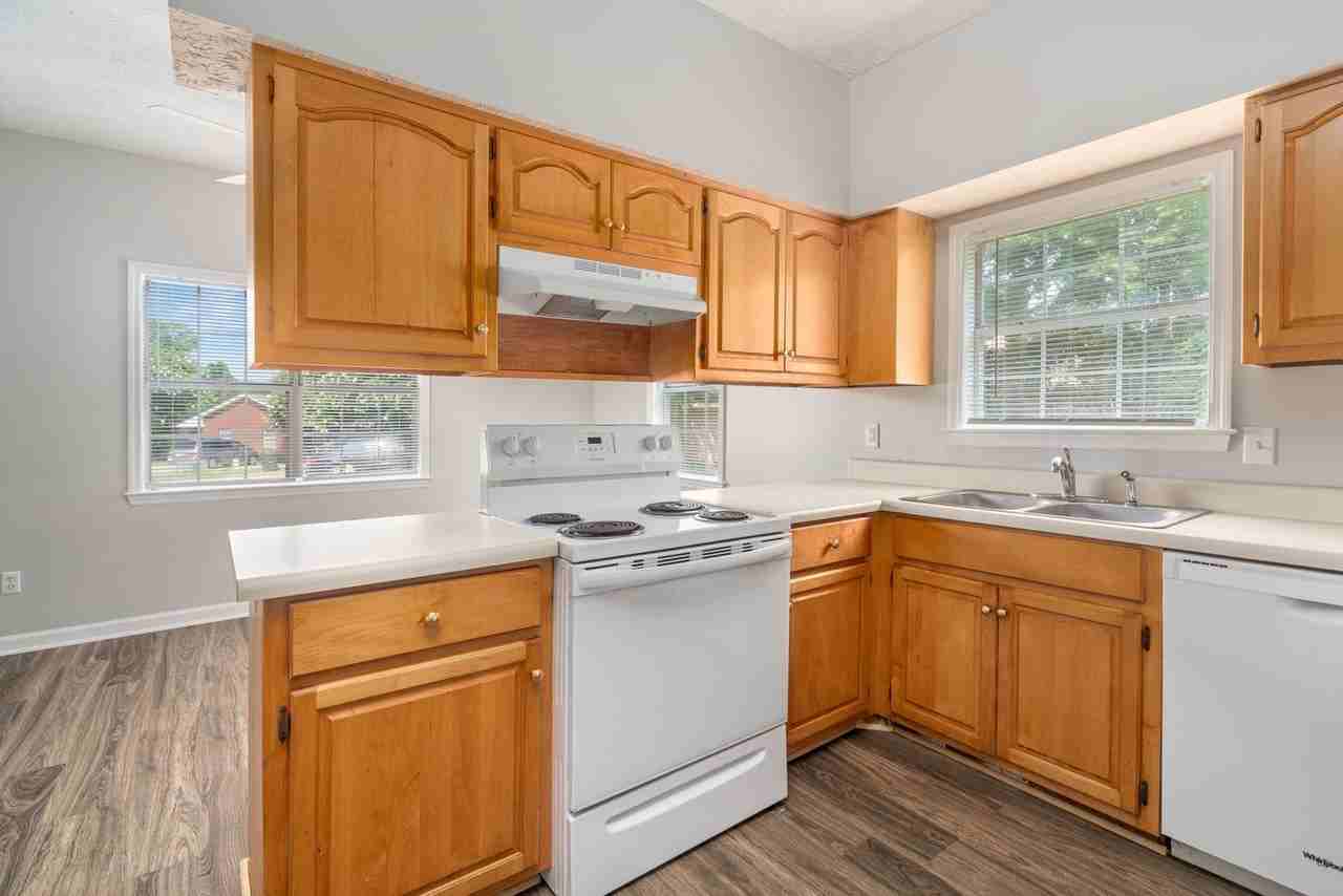 1296 Ty Ct - Photo 4 of 13