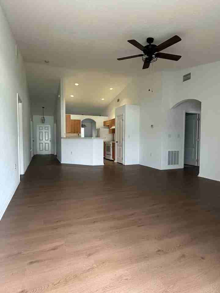 11 Inconnu Dr - Photo 5 of 32