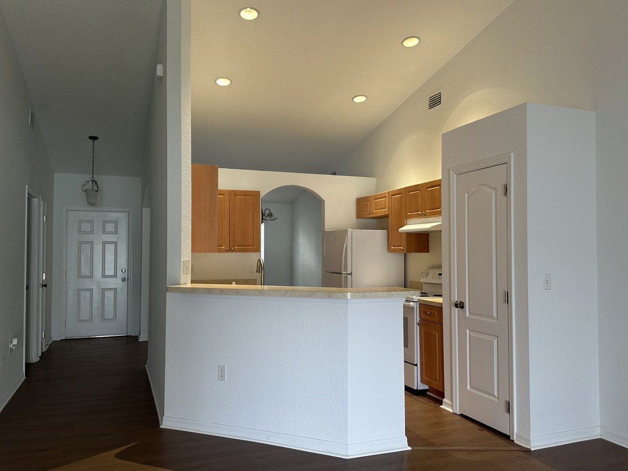 11 Inconnu Dr - Photo 7 of 32