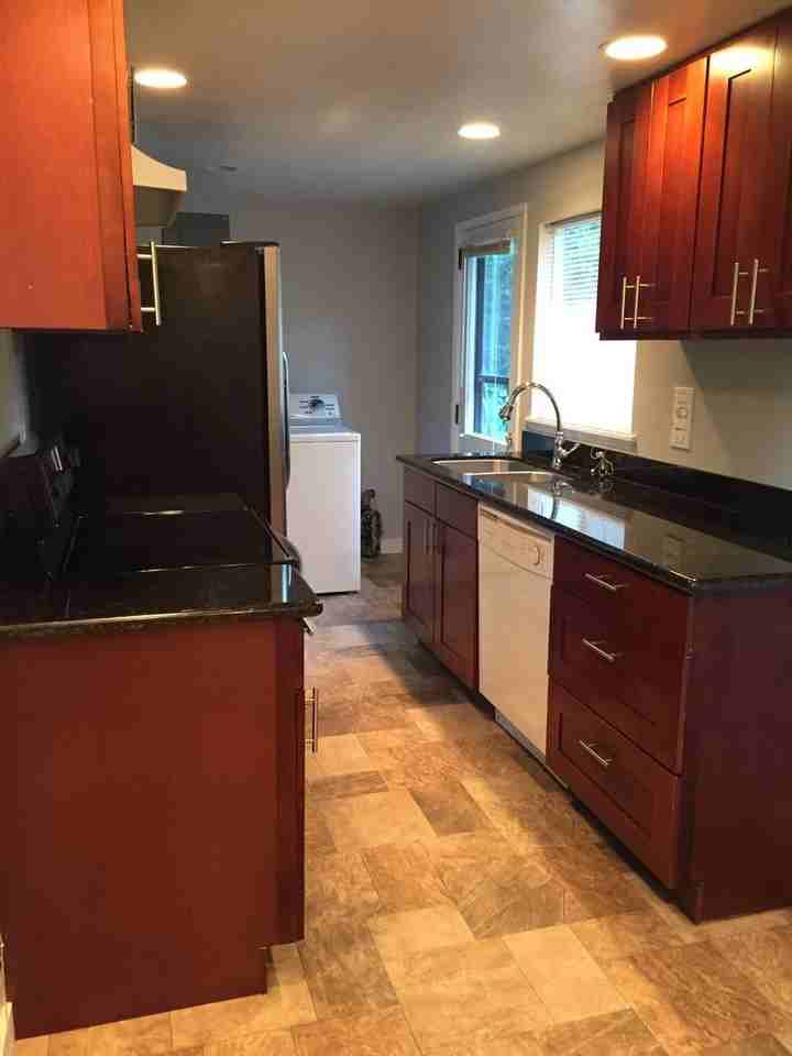 6833 25th Ave Ne - Photo 7 of 23