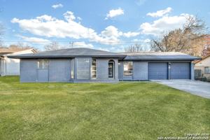 featured image of 4242 Bayliss St