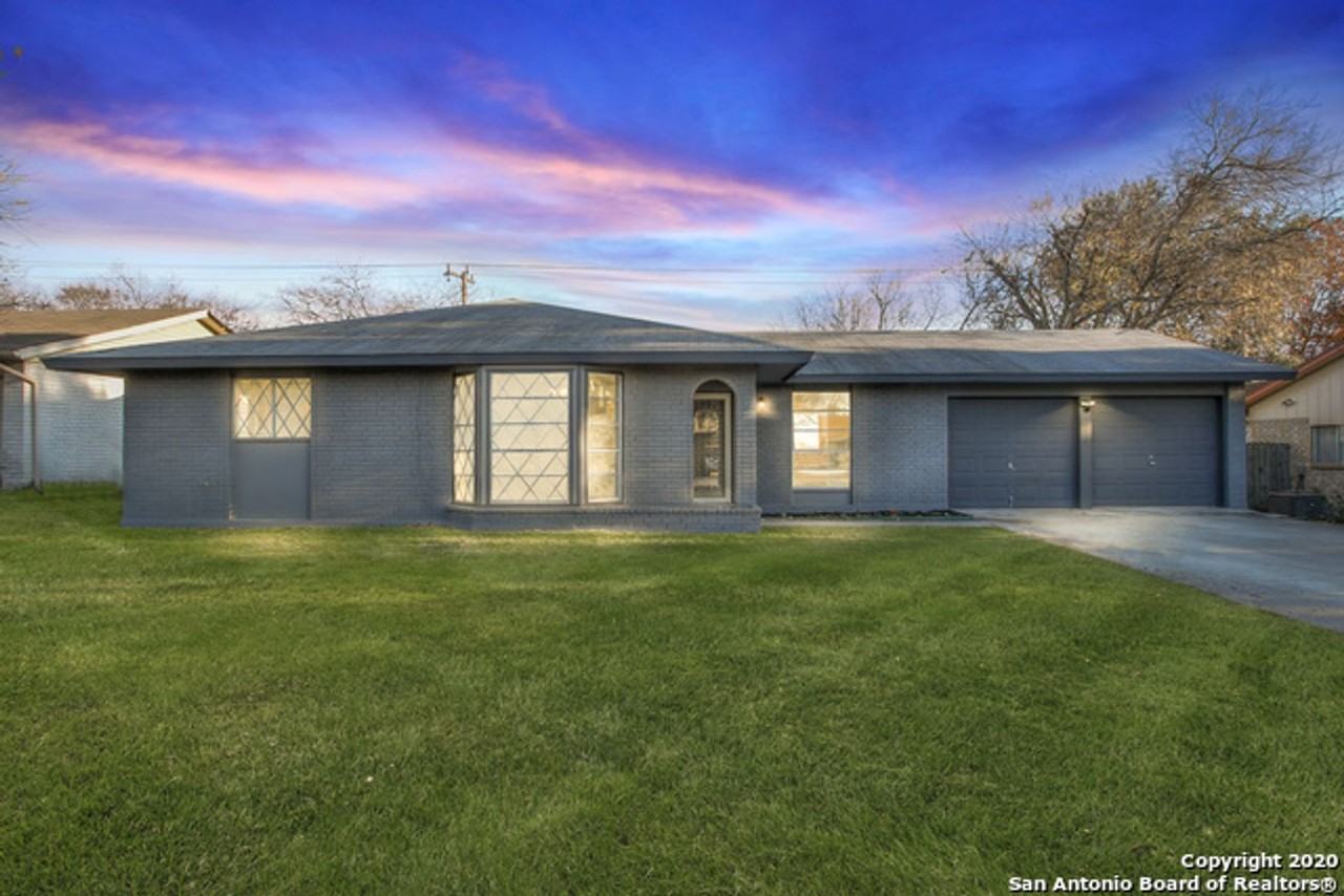 4242 Bayliss St - Photo 3 of 27