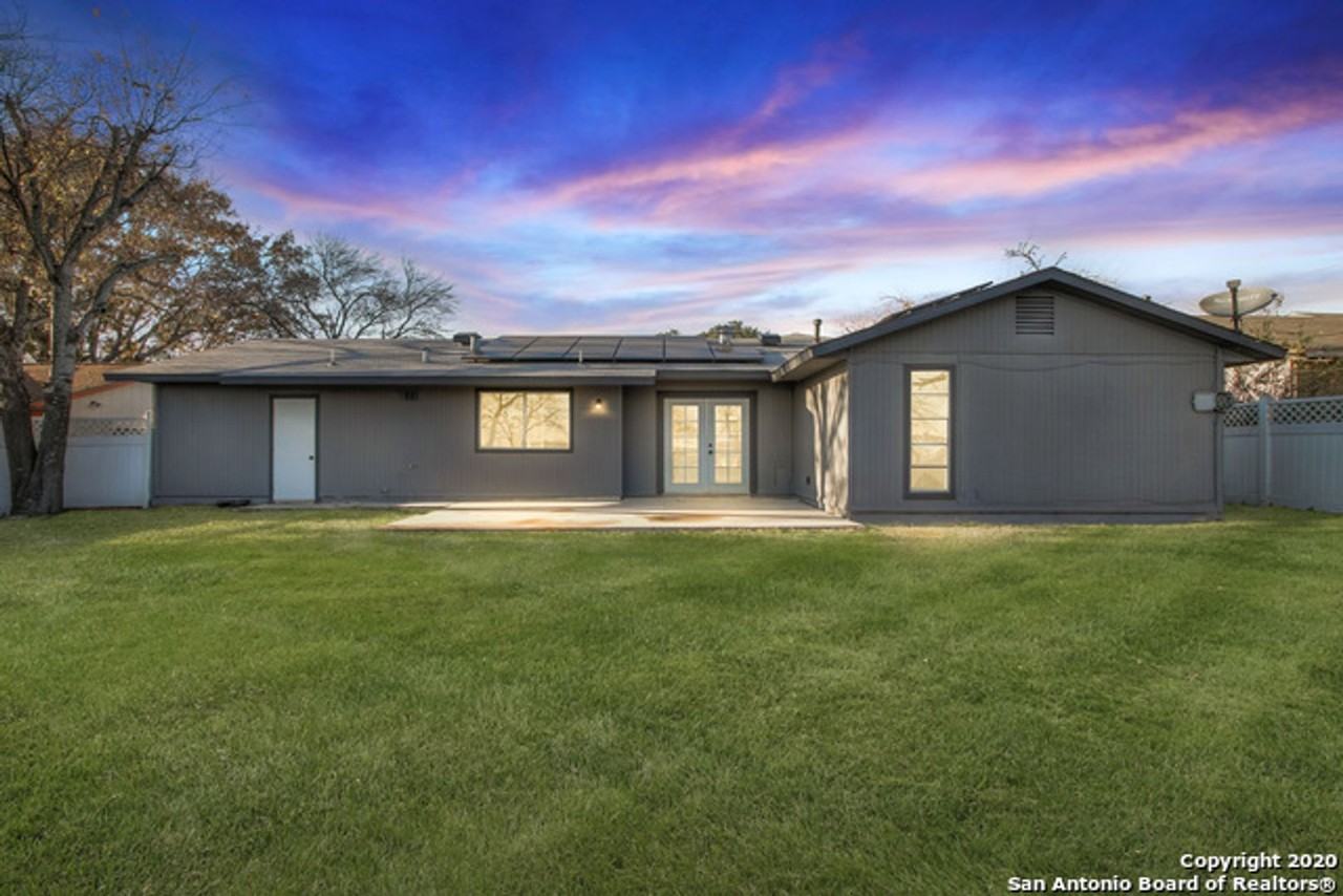 4242 Bayliss St - Photo 4 of 27