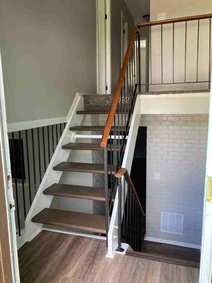 980 Topview Dr - Photo 2 of 18