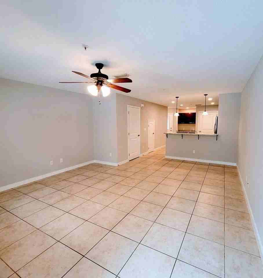 108 Hawkins Rd - Photo 5 of 15