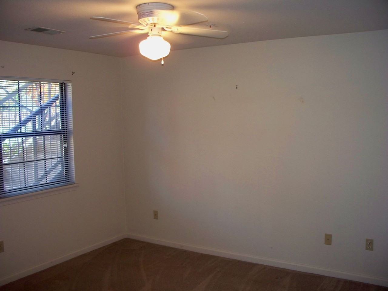 350 S Wildwood Dr #12 - Photo 6 of 11