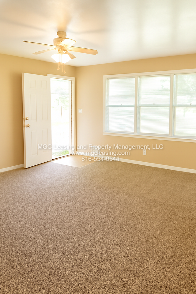 10407 E 78th Ter - Photo 6 of 9