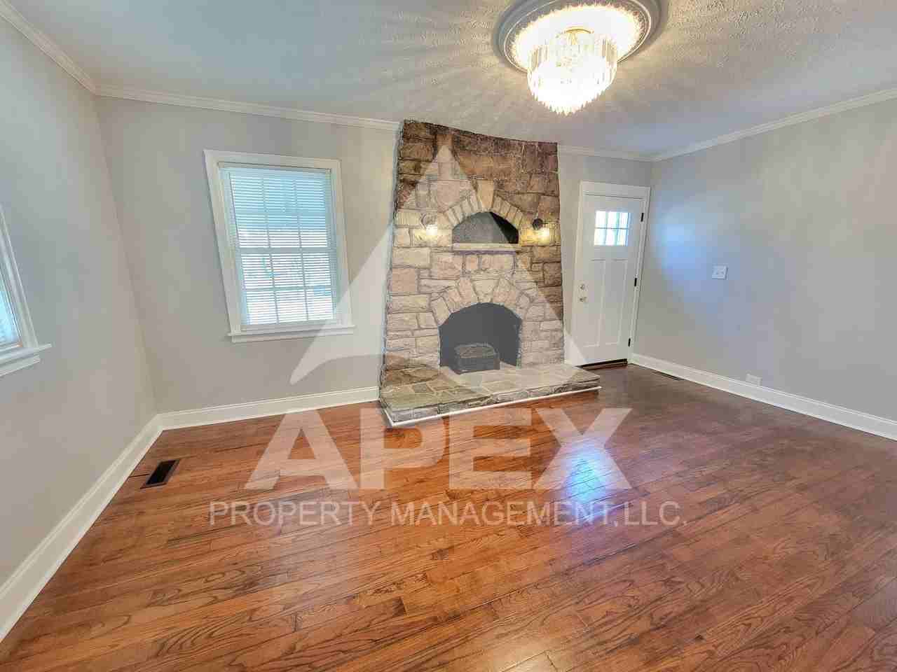 830 Freemason St - Photo 7 of 28