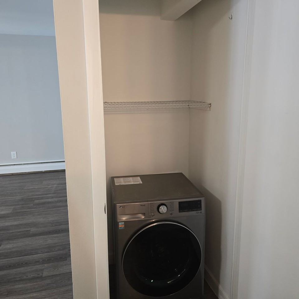 2465 N Frederick Ave #201 - Photo 7 of 12