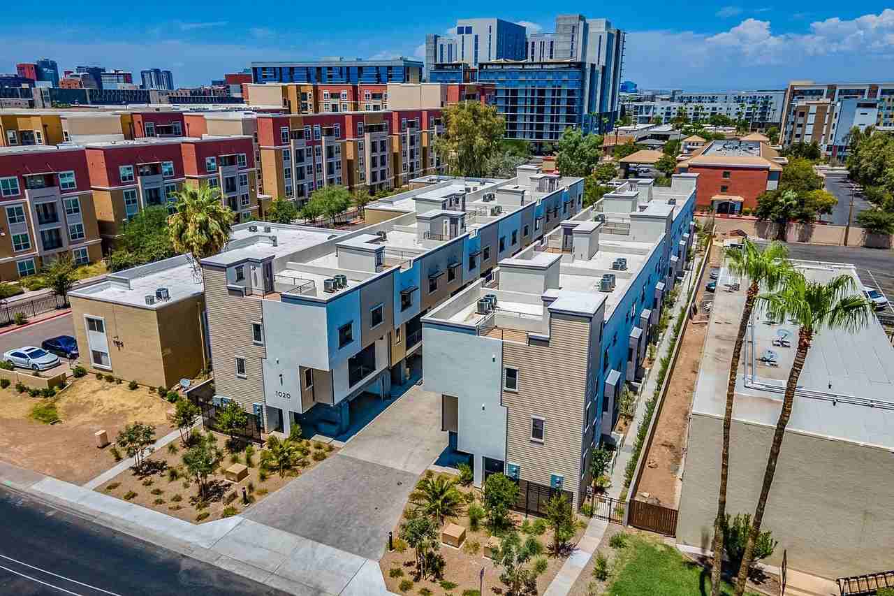 1020 E Spence Ave #1003 - Photo 2 of 40