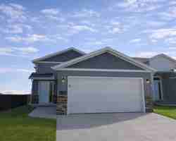 featured image of 3220 31st St S