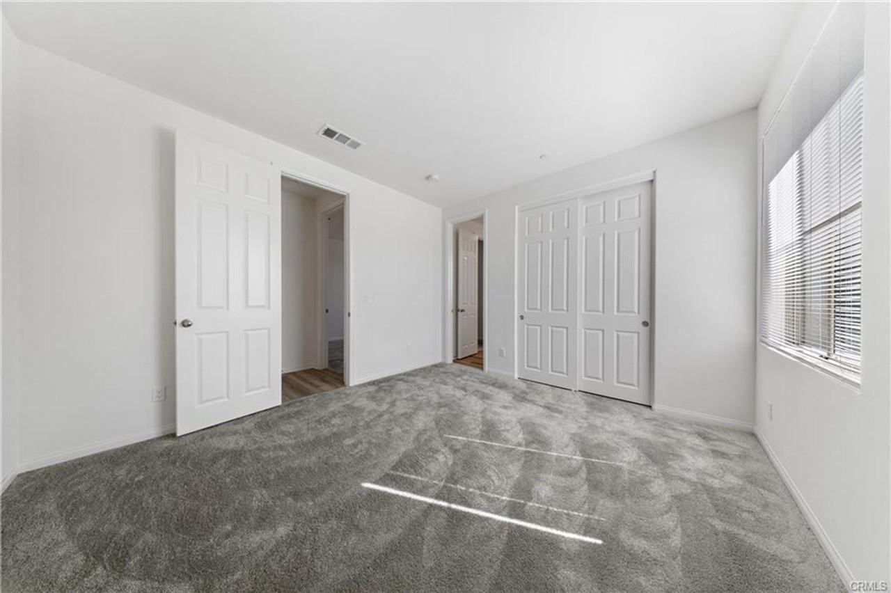 2112 Saratoga Dr - Photo 6 of 41