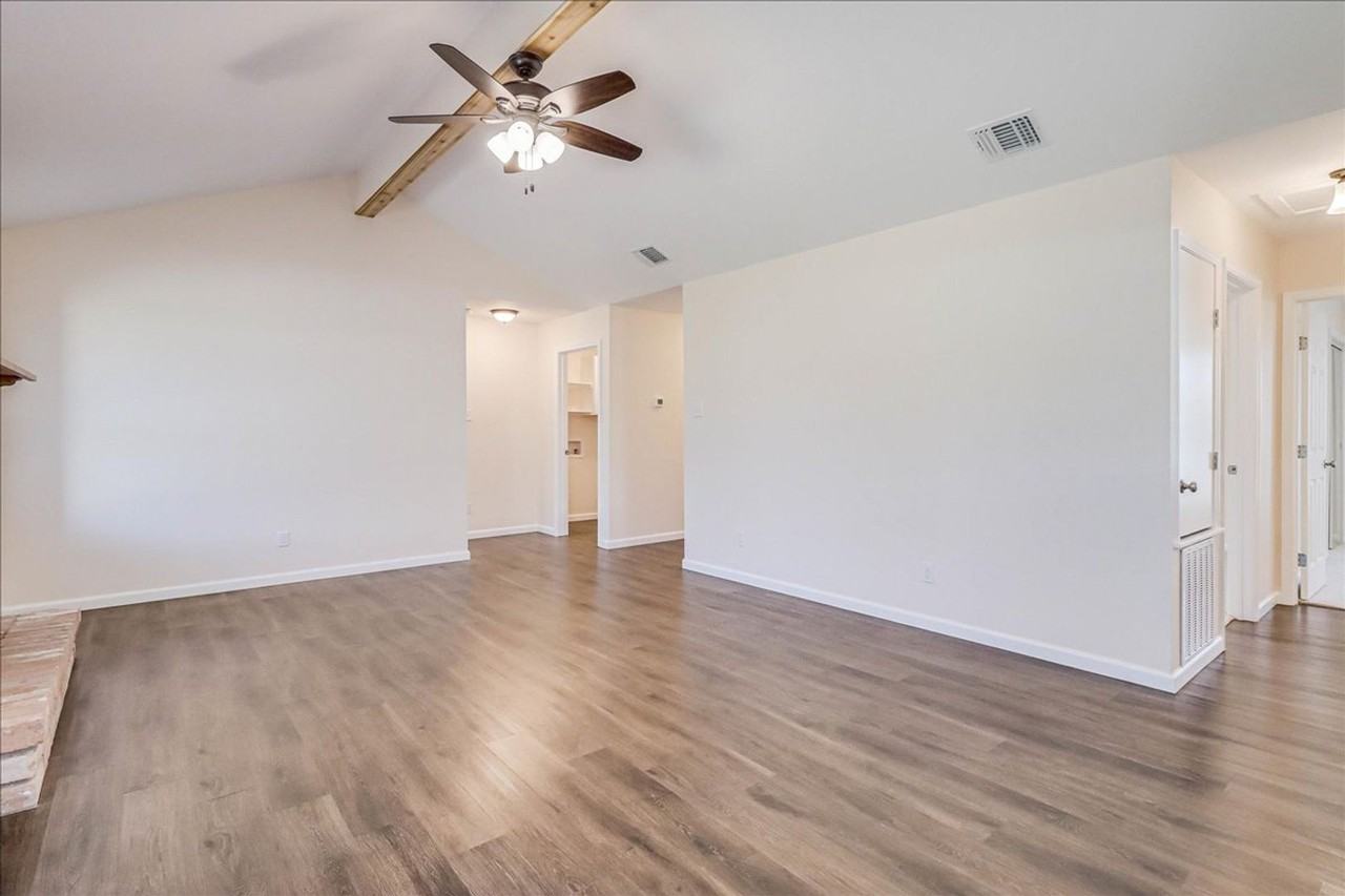 7314 Ottawa Cir - Photo 7 of 43