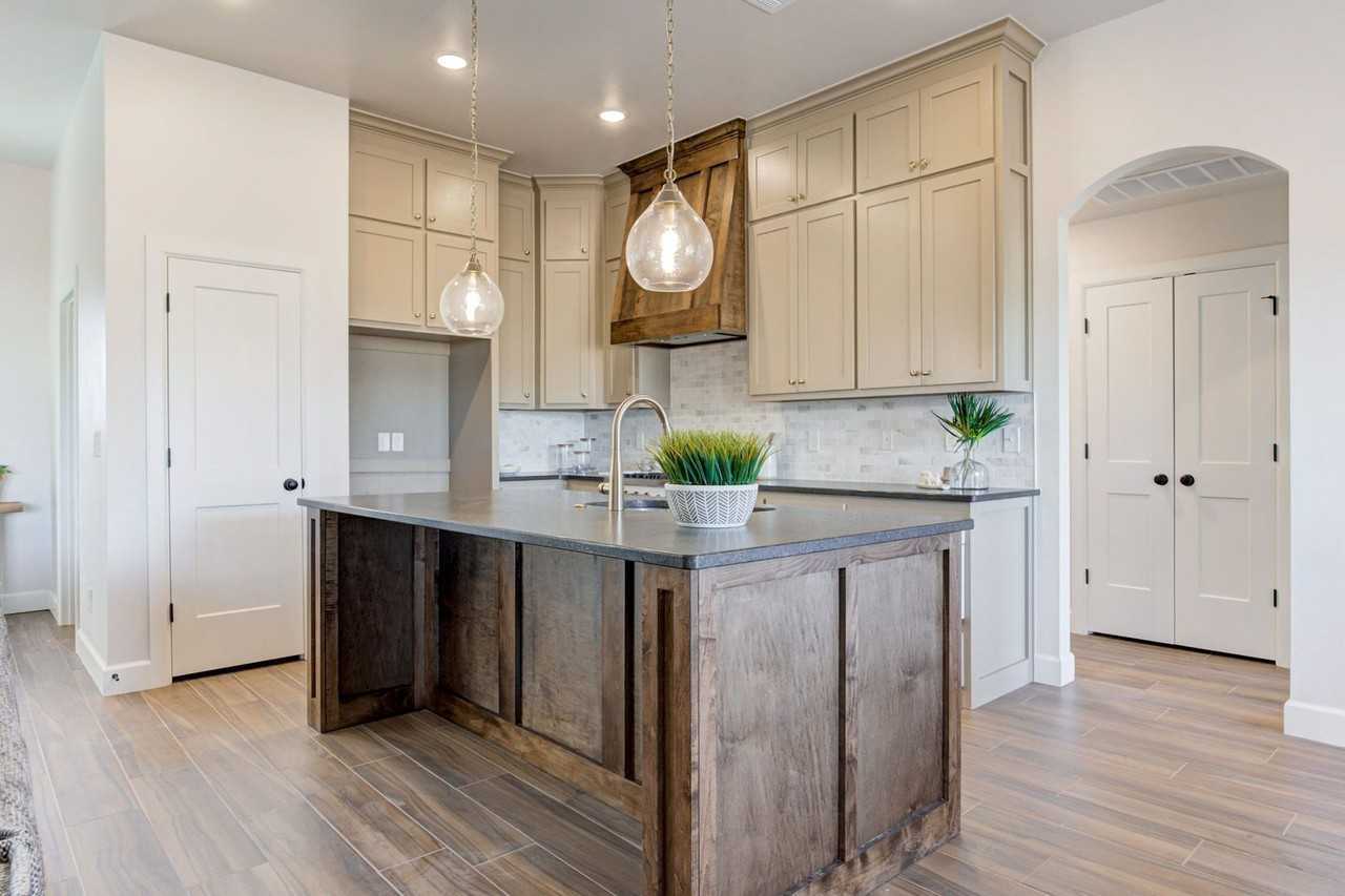 200 Firethorn Way - Photo 6 of 14