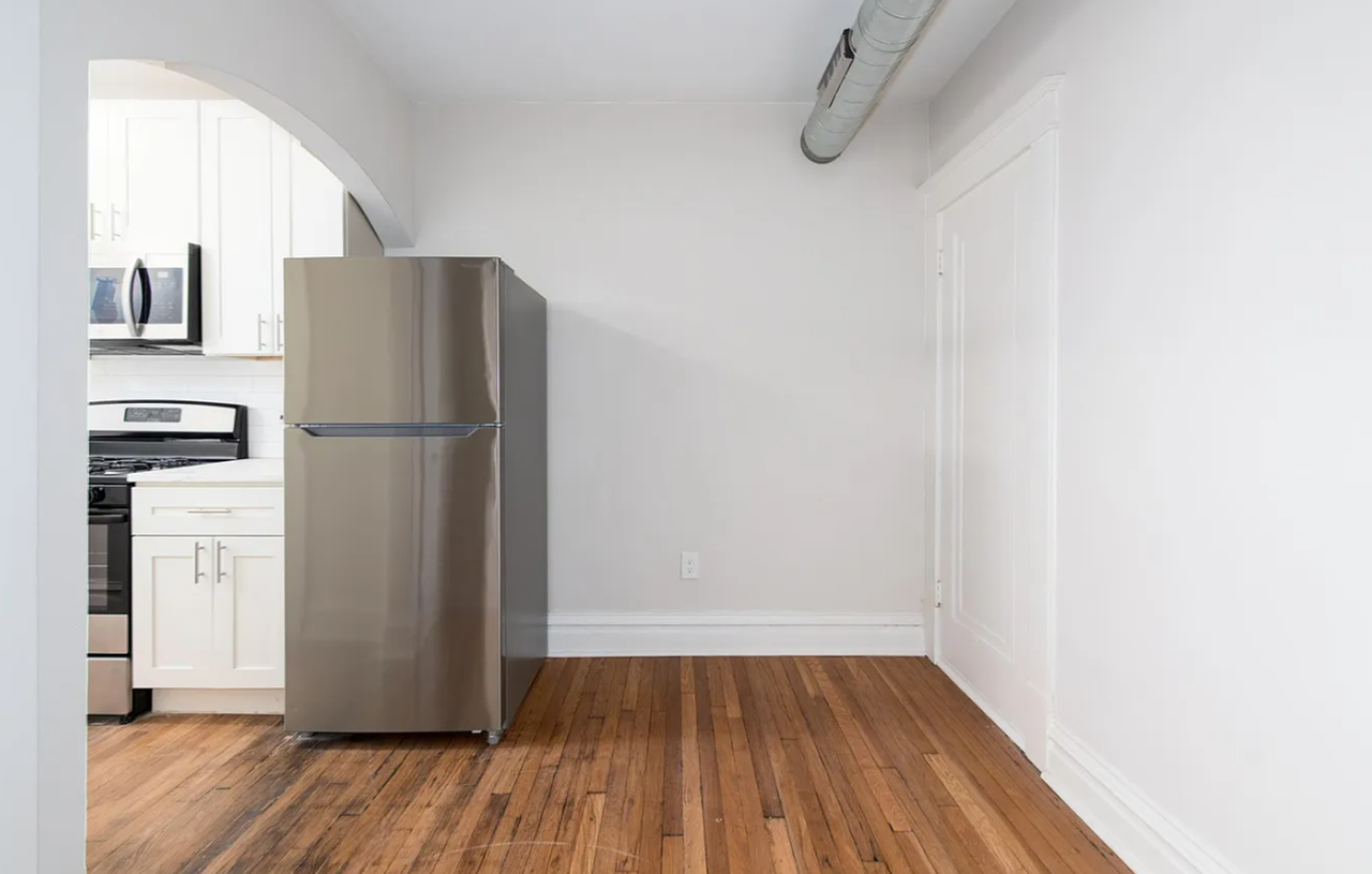 7389 Maple Ave - Photo 4 of 14