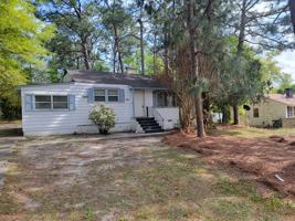 featured image of 2826 Thomas Ln