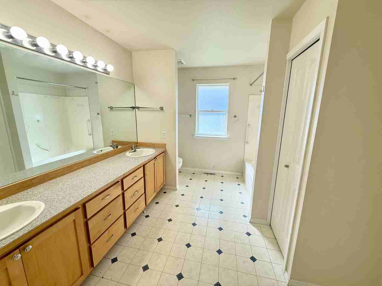 608 W 16th Ave - Photo 5 of 8