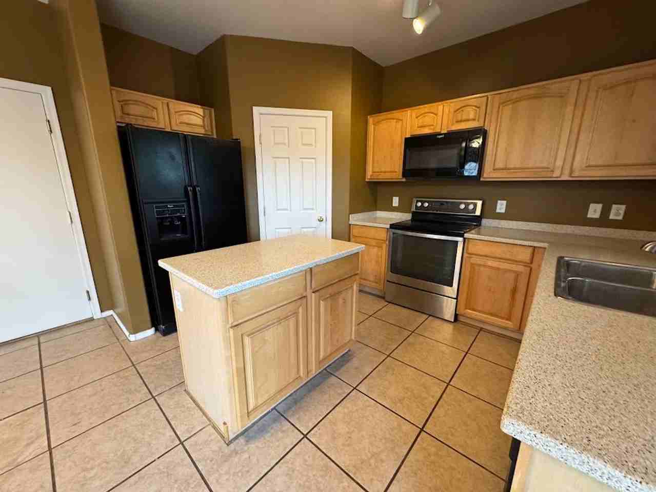 3033 W Via Perugia - Photo 5 of 16