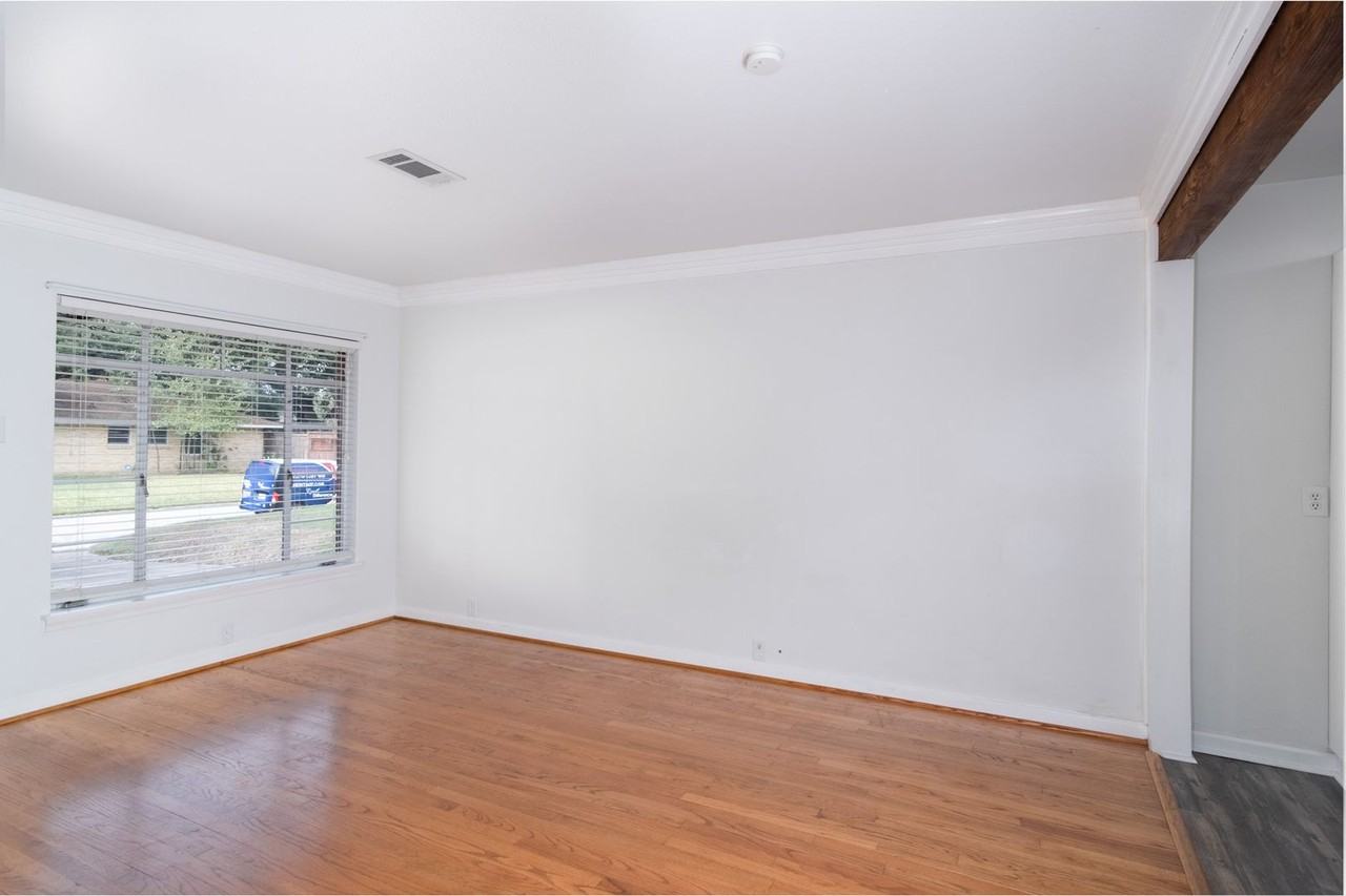 3014 Attridge Rd - Photo 4 of 25