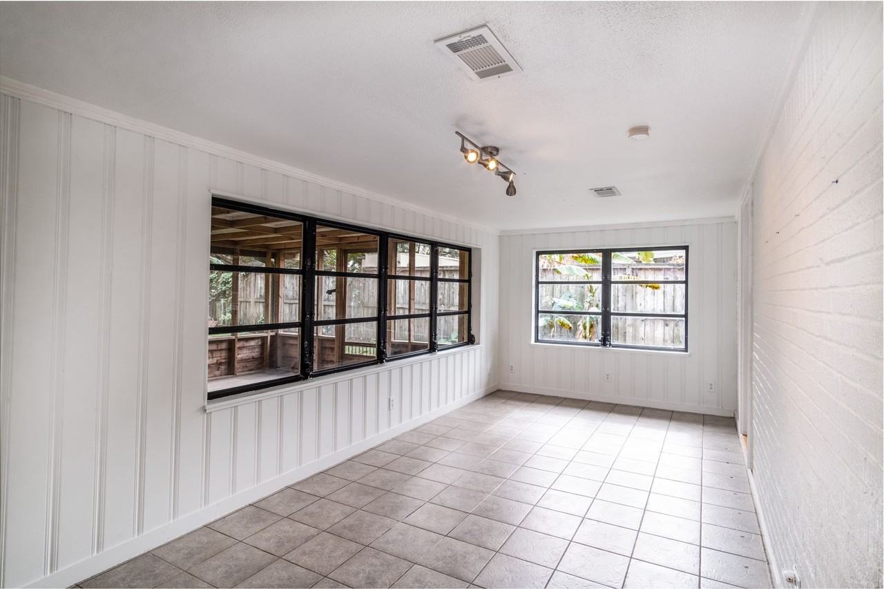 3014 Attridge Rd - Photo 5 of 25