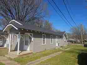 121 1/2 S Center Ave - Photo 1 of 1