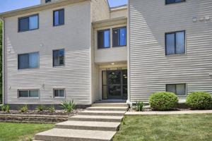 featured image of 2129 Melrose Dr Apt A #Apt A
